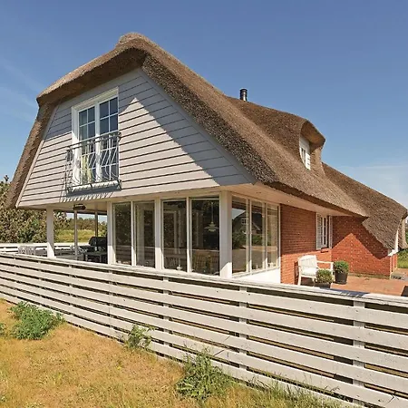 Beautiful Home In Blavand With Sauna *